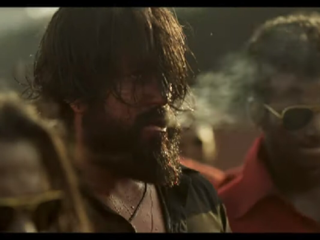 Kgf Chapter 1 Producer Ritesh Sidhwani Denies Clash With Shah Rukh Khan S Zero There S Enough Space Entertainment News Firstpost Andrew entry bgm movie : kgf chapter 1 producer ritesh sidhwani