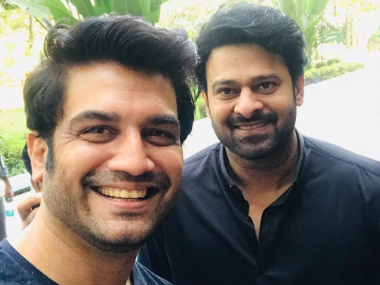 Baahubali Hindi voice artist Sharad Kelkar posts picture with Prabhas: Face and voice finally in one frame Baahubali Hindi voice artist Sharad Kelkar posts picture with Prabhas: Face and voice finally in one frame