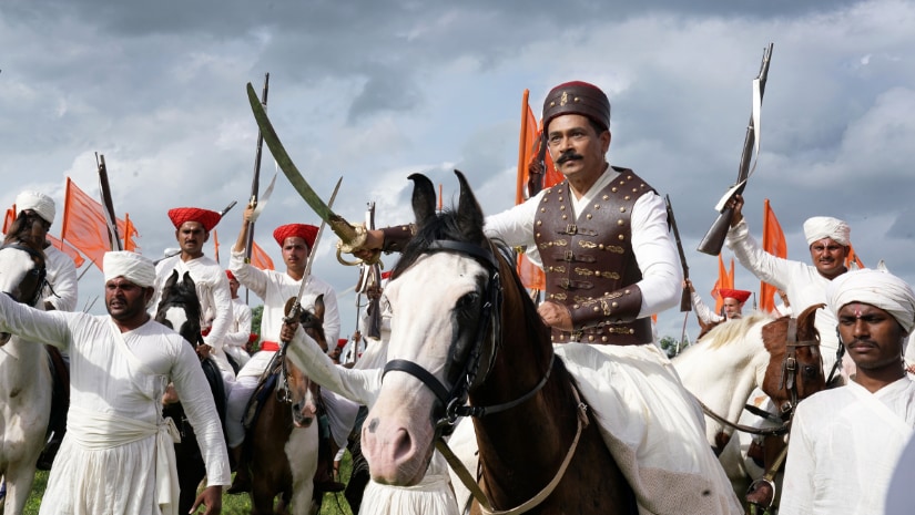 Atul Kulkarni's first look for Manikarnika: