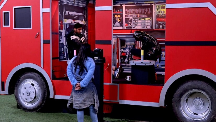 Bigg Boss fire station task