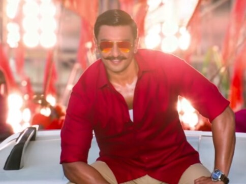 Simmba song 'Aala Re Aala' sees Ranveer Singh groove to Tanishk Bagchi's peppy track Simmba song 'Aala Re Aala' sees Ranveer Singh groove to Tanishk Bagchi's peppy track