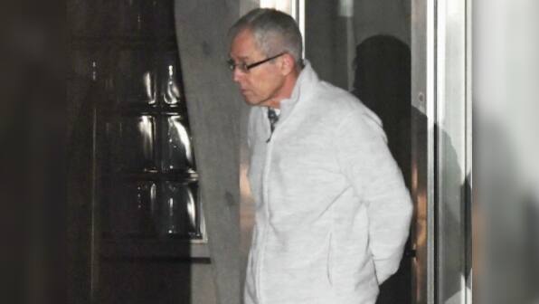 Nissan director Greg Kelly examined at Japanese hospital after securing bail; says his innocence will be revealed in trial