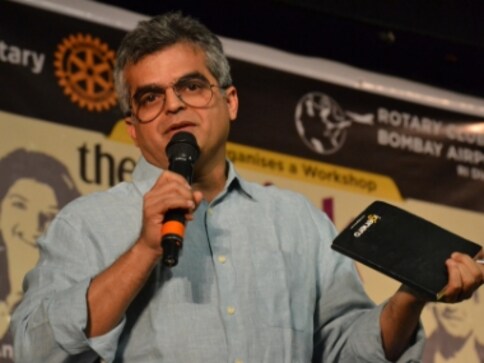 Mood Indigo 2018: EDM artist Ummet Ozcan, comedian Atul Khatri perform on Day 1 Mood Indigo 2018: EDM artist Ummet Ozcan, comedian Atul Khatri perform on Day 1