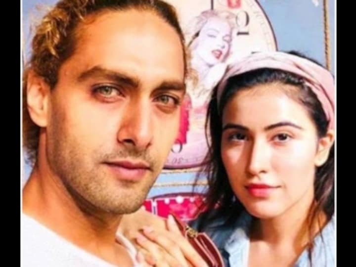 TV actors Sheena Bajaj, Rohit Purohit to get married on 22 January as per Marwari, Punjabi rituals