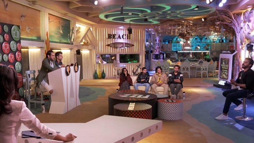 Jai and Vikas host the queston and answer round at the Bigg Boss house