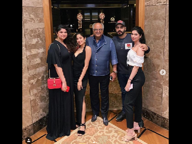 Arjun Kapoor wishes sister Anshula Kapoor on her birthday with a family picture: You shall always be the world to me Arjun Kapoor wishes sister Anshula Kapoor on her birthday with a family picture: You shall always be the world to me