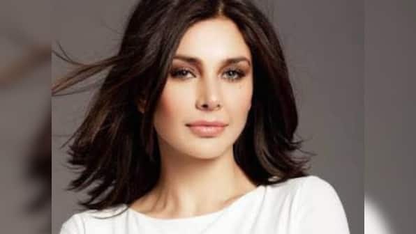 Lisa Ray to reportedly play a closeted lesbian in her web series debut, Amazon's Four More Shots Please!