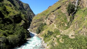 Abandoned by Nepal and China, the Hilsa village lives in fear of floods