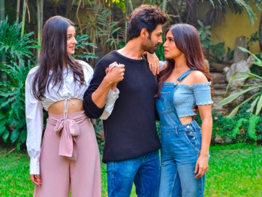 Bhumi Pednekar to star alongside Kartik Aaryan, Ananya Panday in Pati Patni Aur Woh remake Bhumi Pednekar to star alongside Kartik Aaryan, Ananya Panday in Pati Patni Aur Woh remake