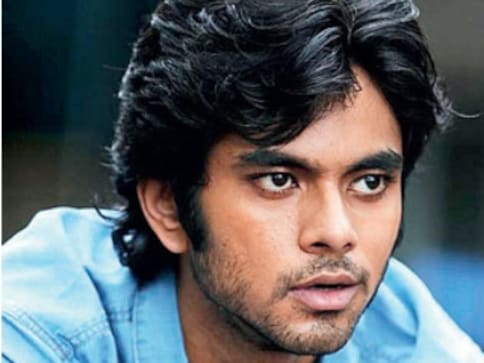 Anurag Kashyap to launch Paresh Rawal's son Aditya, Arjun Reddy actress Shalini Pandey in Bamfaad Anurag Kashyap to launch Paresh Rawal's son Aditya, Arjun Reddy actress Shalini Pandey in Bamfaad