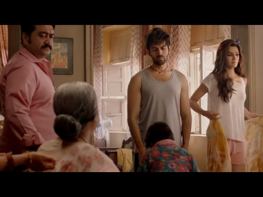 Luka Chhupi trailer: Kartik Aaryan, Kriti Sanon's live-in relationship becomes a family affair Luka Chhupi trailer: Kartik Aaryan, Kriti Sanon's live-in relationship becomes a family affair