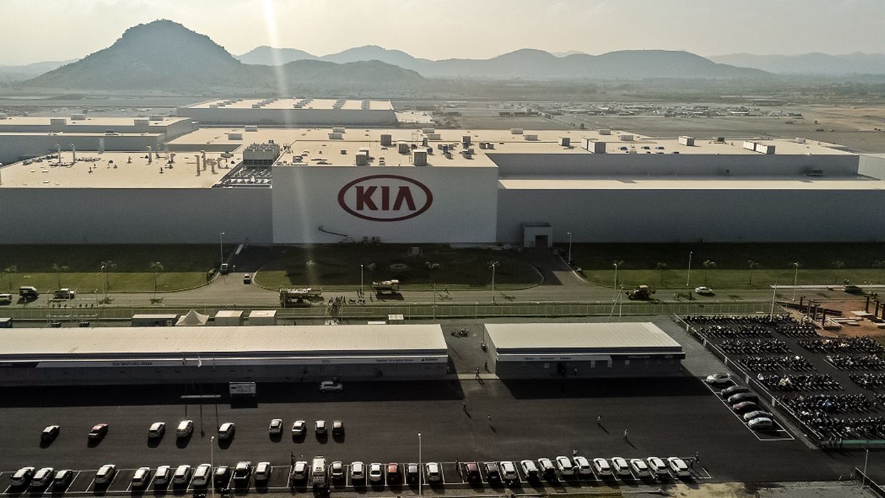 Kia Motors rolls out its first India-made car for trial at Andhra Pradesh plant Kia Motors rolls out its first India-made car for trial at Andhra Pradesh plant