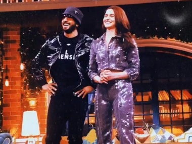 Ranveer Singh video calls Deepika Padukone, Ginni Chatrath appears on The Kapil Sharma Show Ranveer Singh video calls Deepika Padukone, Ginni Chatrath appears on The Kapil Sharma Show