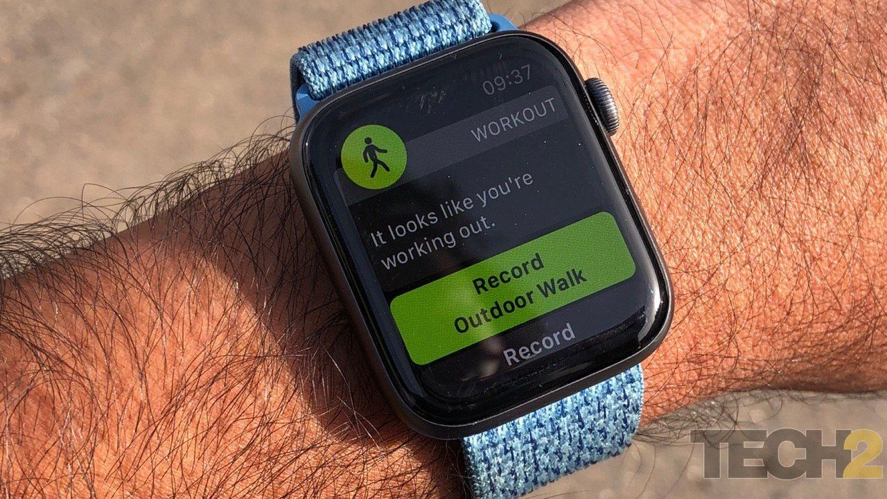 Apple Watch Series 4 records workouts even if you may have not activated it. Image: tech2