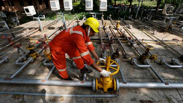 Petroleum ministry tells ONGC to sell oilfields, hive off drilling and other services into separate firm