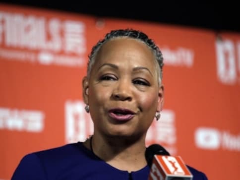 Lisa Borders steps down as head of Time's Up citing family issues: Hope my efforts continue to resonate Lisa Borders steps down as head of Time's Up citing family issues: Hope my efforts continue to resonate