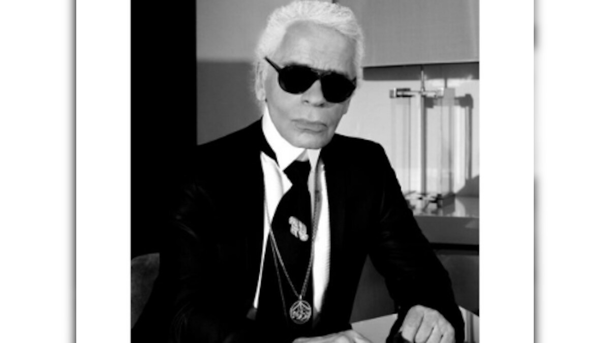 Designer Karl Lagerfeld at 85 (probably) – DW – 09/10/2018