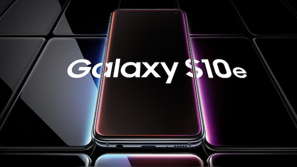 Galaxy S10 E vs iPhone XR: A spec war between two 'budget' flagship smartphones