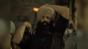 Kesari song 'Sanu Kehndi' sees Akshay Kumar's Ishar Singh and his band of Sikh soldiers in a jubilant celebration