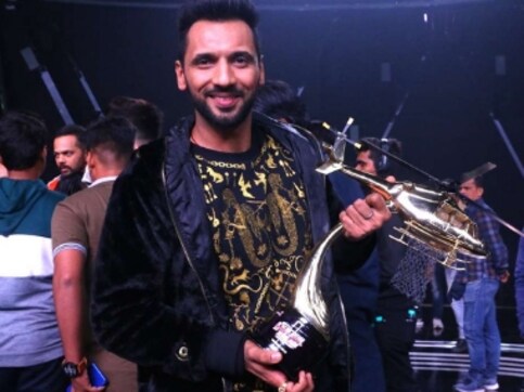 Khatron Ke Khiladi Season 9 Choreographer Punit Pathak Declared Winner Of Stunt Based Reality Show Entertainment News Firstpost During the finale, host rohit shetty was joined by akshay kumar, rising star contestants and judges and anushka sen. khatron ke khiladi season 9
