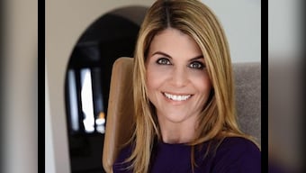 Actress Lori Loughlin released on $1mn bond after being implicated in college admissions scam