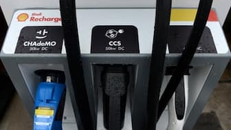 Kia launches India’s fastest charging station in Kochi, plans to set up 15 stations across nation