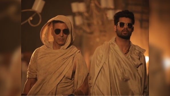 Akshay Kumar grooves with brother-in-law Karan Kapadia in a special song for his debut film Blank