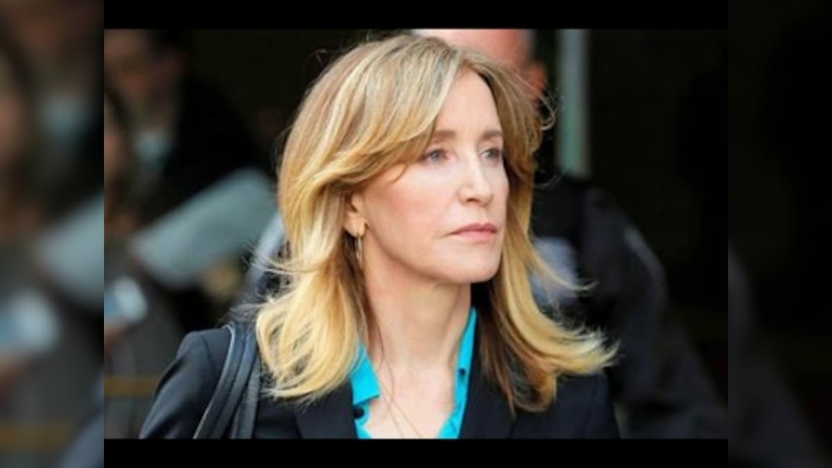 Felicity Huffman Sentenced To 14 Days In Prison Over College Admission Scam Will Pay 30 000