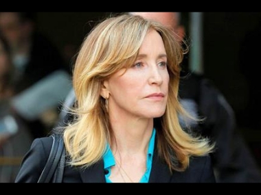 Desperate Housewives star Felicity Huffman pleads guilty in US college admissions scandal Desperate Housewives star Felicity Huffman pleads guilty in US college admissions scandal