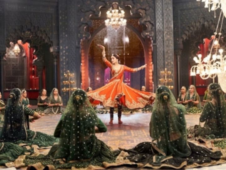 Kalank song Tabaah Ho Gaye: Madhuri Dixit pines for her beloved in this Kathak dance number