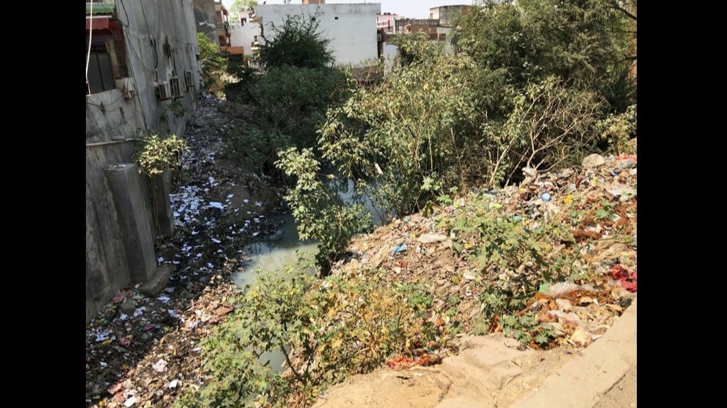 The drain and garbage dump along the main road of Jaunpur, Uttar Pradesh. Photo by Joydeep Gupta