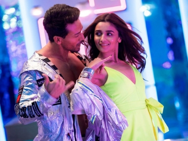 Student of the Year 2: Hook Up Song clocks in 20 mn views in a day, Tiger Shroff shares behind-the-scenes footage Student of the Year 2: Hook Up Song clocks in 20 mn views in a day, Tiger Shroff shares behind-the-scenes footage
