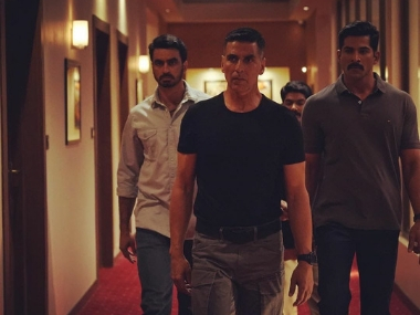 Sooryavanshi: Rohit Shetty shares Akshay Kumar's first look as Anti Terrorism Squad chief from film set Sooryavanshi: Rohit Shetty shares Akshay Kumar's first look as Anti Terrorism Squad chief from film set