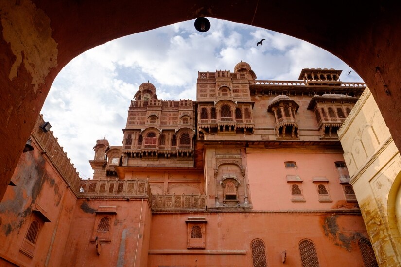 The Junaghad Fort is not as imposing as Mehranghar or Jailsalmer, but what it lacks in size it makes up in sheer beauty and charm