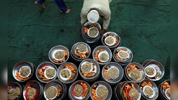 Ramzan moon sighted, Muslims to begin fasting from Sunday