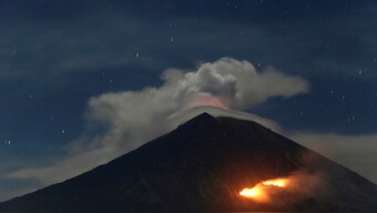 Bali's Mount Agung volcano erupts but normal operation of flights return