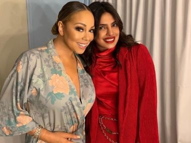 Priyanka Chopra poses with Mariah Carey backstage at London concert, thanks Nick Jonas for arranging meeting Priyanka Chopra poses with Mariah Carey backstage at London concert, thanks Nick Jonas for arranging meeting