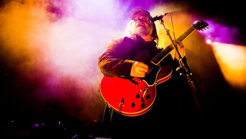 Roky Erickson, former frontman of psychedelic rock band The 13th Floor Elevators, dies at 71