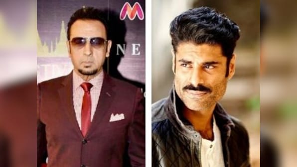 Sooryavanshi: Akshay Kumar teases helicopter stunt in new still; Sikandar Kher, Gulshan Grover join cast