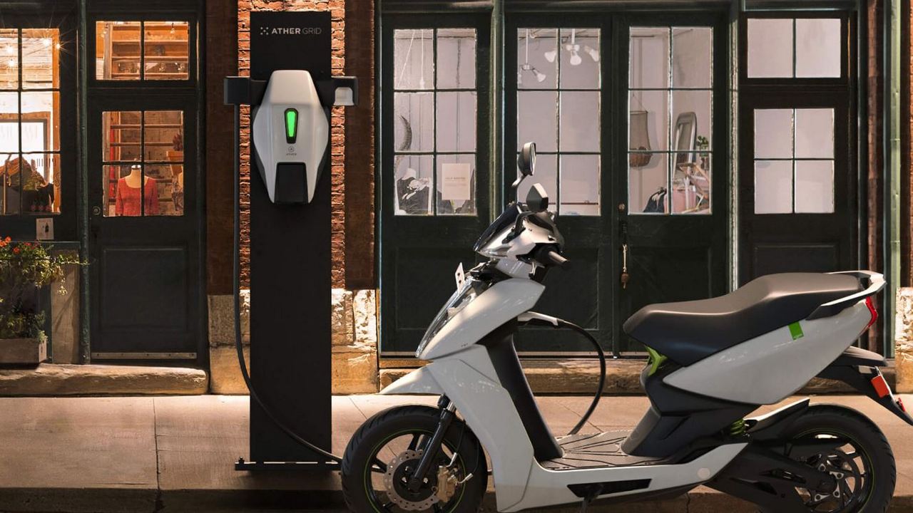 Ather Energy has announced a price drop of Rs 14,500 for the Ather 450X. Image: Ather Energy