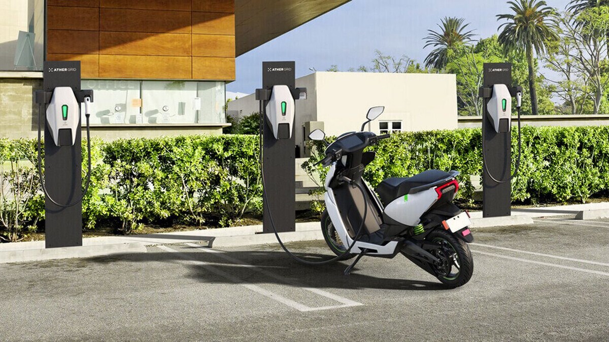 Electric two-wheelers becoming mainstream by 2025 is easily achievable:  Ather Energy founders-Tech News , Firstpost