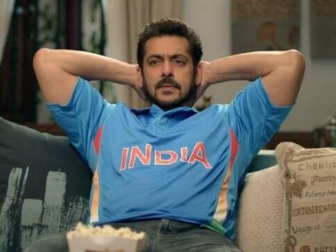 India vs Pakistan, ICC Cricket World Cup 2019: Ranveer Singh, Salman Khan, Vivek Oberoi celebrate victory India vs Pakistan, ICC Cricket World Cup 2019: Ranveer Singh, Salman Khan, Vivek Oberoi celebrate victory