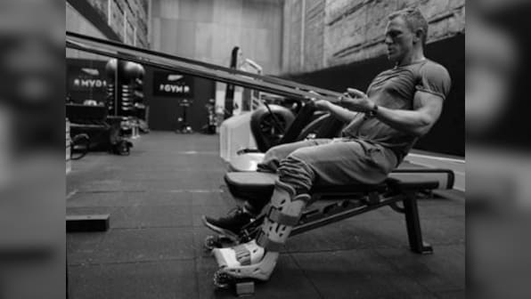 Bond 25: BTS image shows Daniel Craig hit the gym despite injury a week before filming