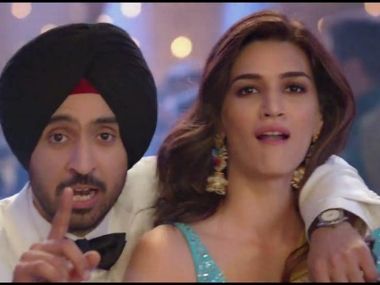 Arjun Patiala song Main Deewana Tera: Diljit Dosanjh-Kriti Sanon's 'original' dance number is an ode to 'remix' era Arjun Patiala song Main Deewana Tera: Diljit Dosanjh-Kriti Sanon's 'original' dance number is an ode to 'remix' era