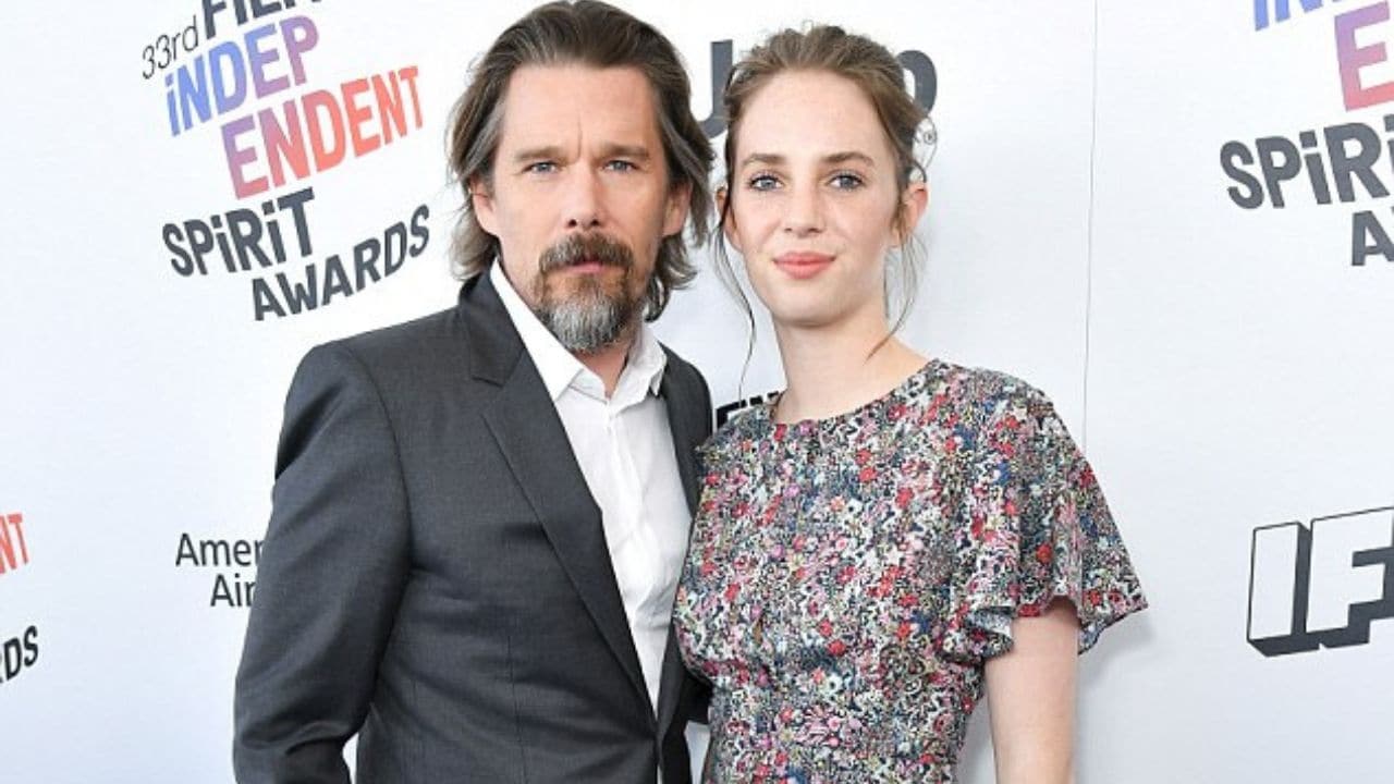 Ethan Hawke Praises Daughter Maya On Her Performance As Robin In Stranger Things Season 3 Shes 