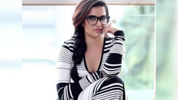 Sona Mohapatra criticises Kiren Rijiju, Prasoon Joshi for felicitating Kailash Kher, takes jibe at Salman Khan