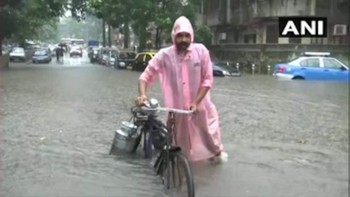 Maharashtra rains: Thirty dead, 10 missing as rains continue to lash Pune; four lakh evacuated so far