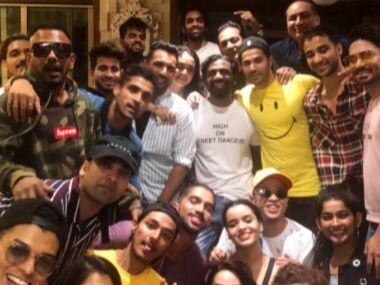 Street Dancer 3D: Varun Dhawan, Shraddha Kapoor wraps up shoot, thank film's cast, crew Street Dancer 3D: Varun Dhawan, Shraddha Kapoor wraps up shoot, thank film's cast, crew