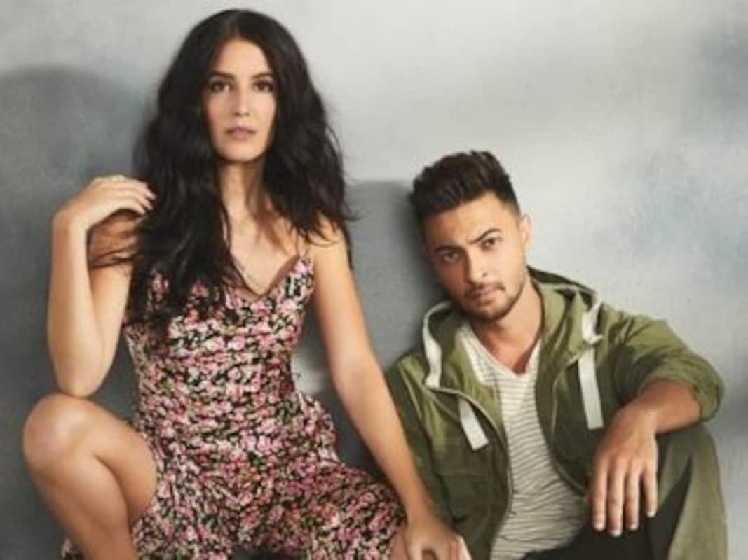 Katrina Kaif S Sister Isabelle To Make Bollywood Debut Alongside Aayush Sharma In Kwatha Entertainment News Firstpost Do note that this is not an official statement from their company and we will update as soon as we find out more about them. firstpost