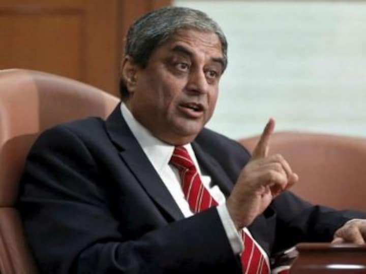 HDFC Bank MD Aditya Puri highest paid bank CEO; Axis Bank CEO Amitabh Chaudhry at second position